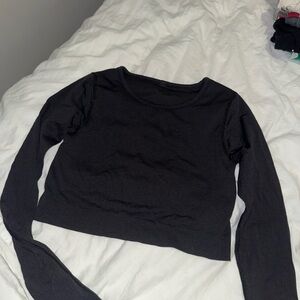 Lululemon Athletica Black Fitted Crop Long Sleeve Top